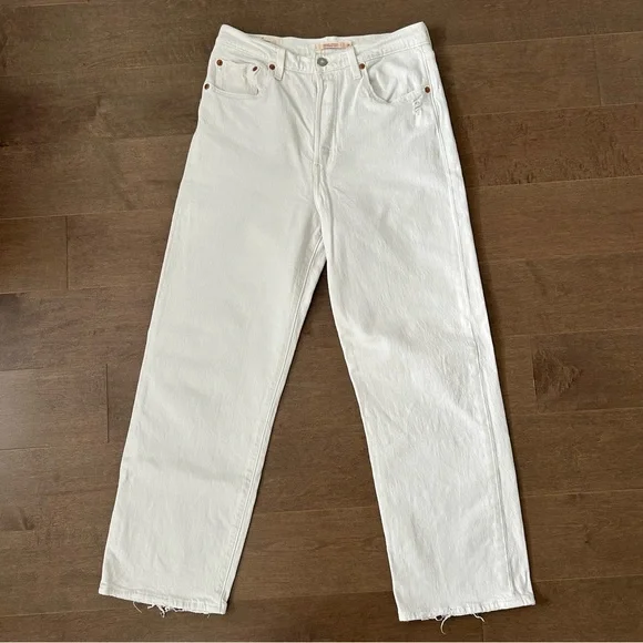 Levi’s Ribcage Straight Jean - Picture 4 of 13